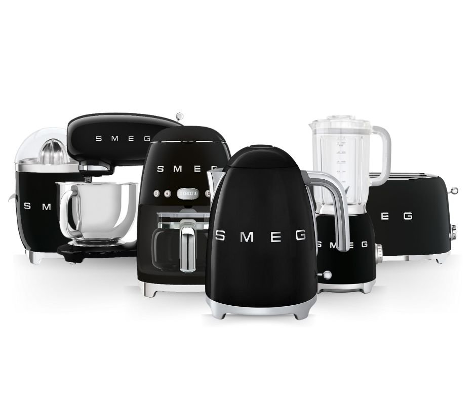 Smeg collection in Black